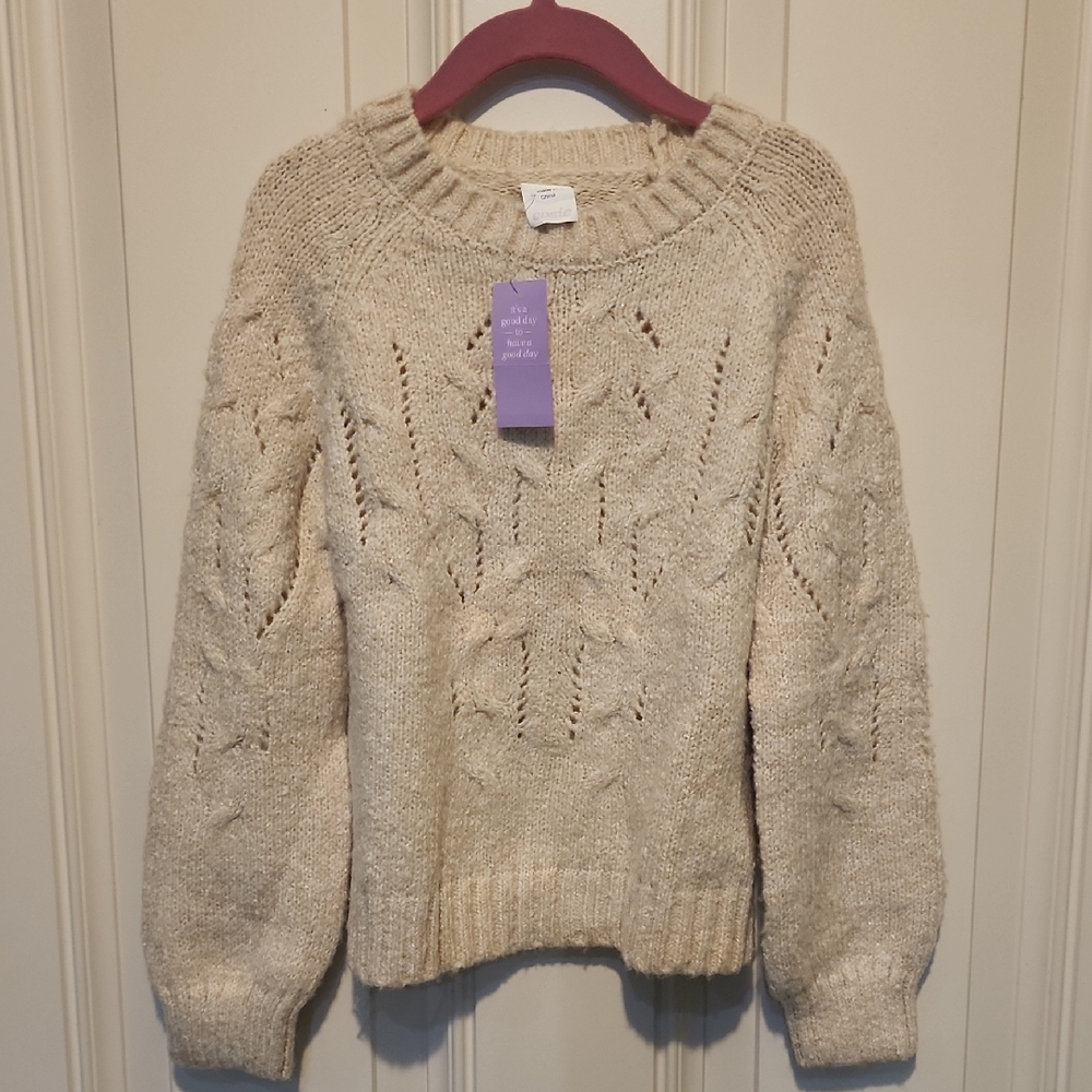 NWT Girls Sz XS Cozy Cream Sweater